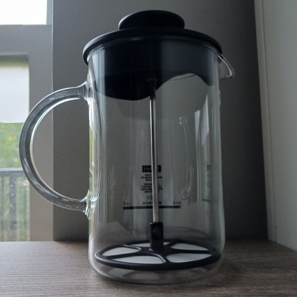 🌷 Bodum Latteo Manual Glass Milk Frother - Picture 5 of 13